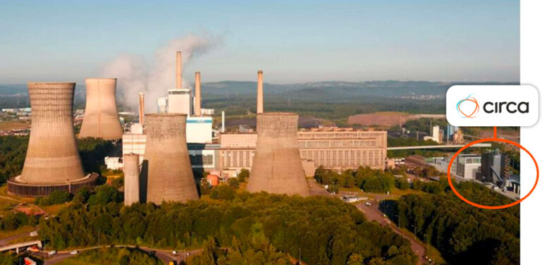 vue d'ensemble usine circa